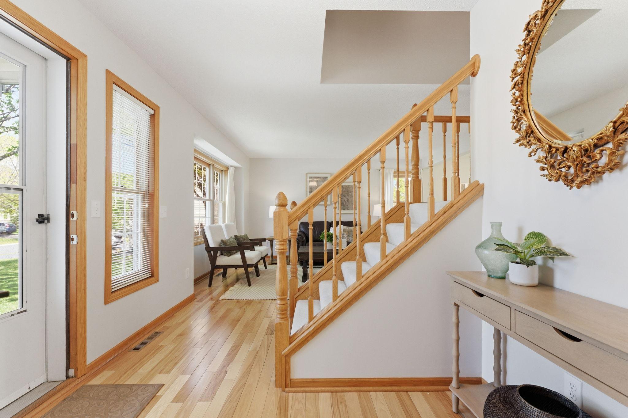 8655 Shepherd Way Eden Prairie, MN 55347 - Photo 4 of 63