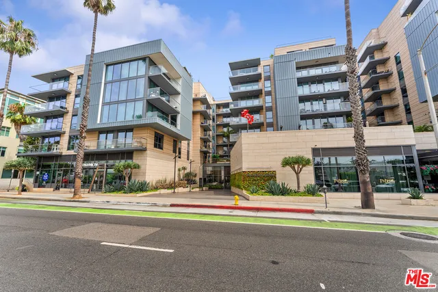 $1,850,000 | 1755 Ocean Avenue, Unit 203, Santa Monica, CA 90401
