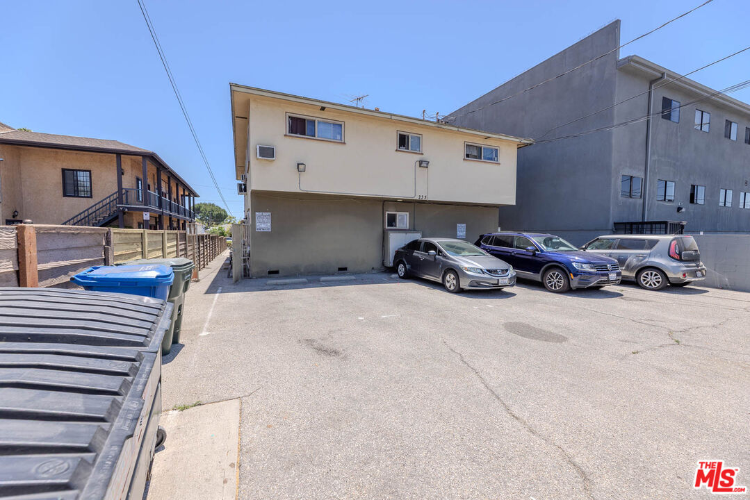 233 East Alameda Avenue, Unit A Burbank, CA 91502 - Photo 24 of 24