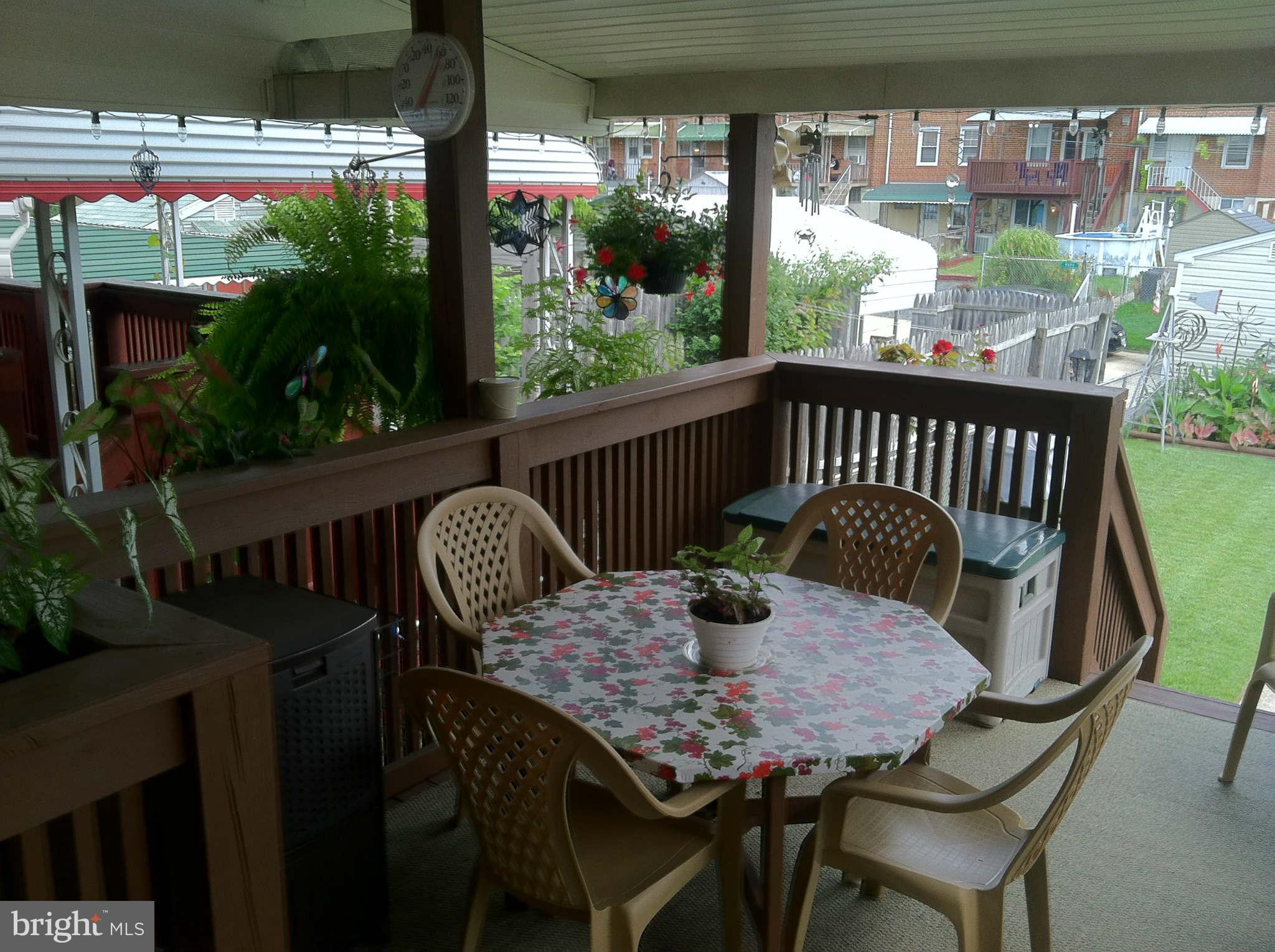 7444 Lawrence Road Baltimore, MD 21222 - Photo 19 of 30 Deck