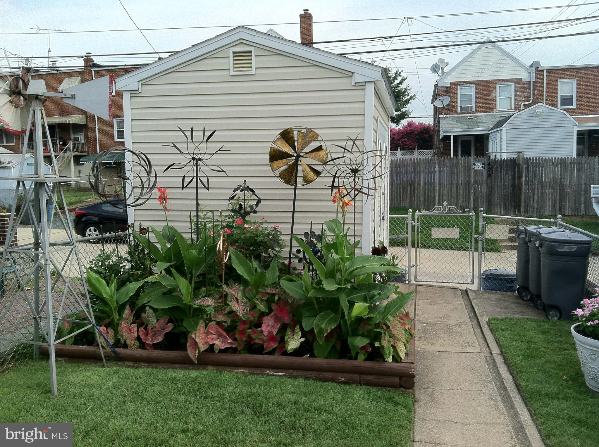 7444 Lawrence Road Baltimore, MD 21222 - Photo 23 of 30 Backyard