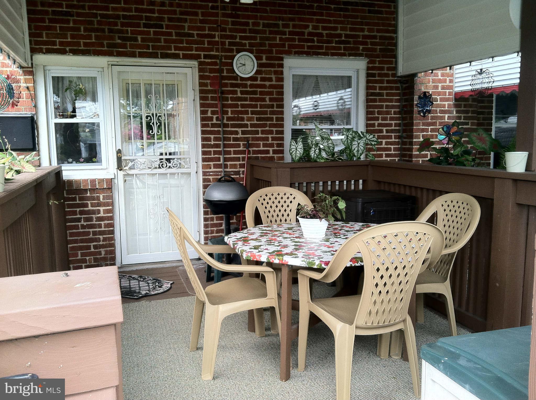 7444 Lawrence Road Baltimore, MD 21222 - Photo 25 of 30 Deck