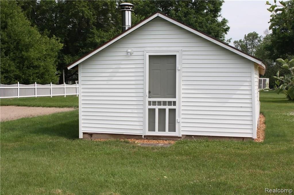 9319 Beecher Road Flushing, MI 48433 - Photo 22 of 67
