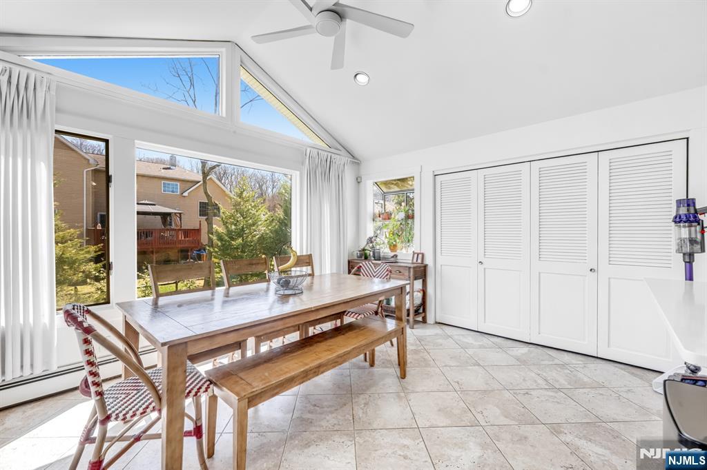 408 Chelsea Street Paramus, NJ 07652 - Photo 16 of 49