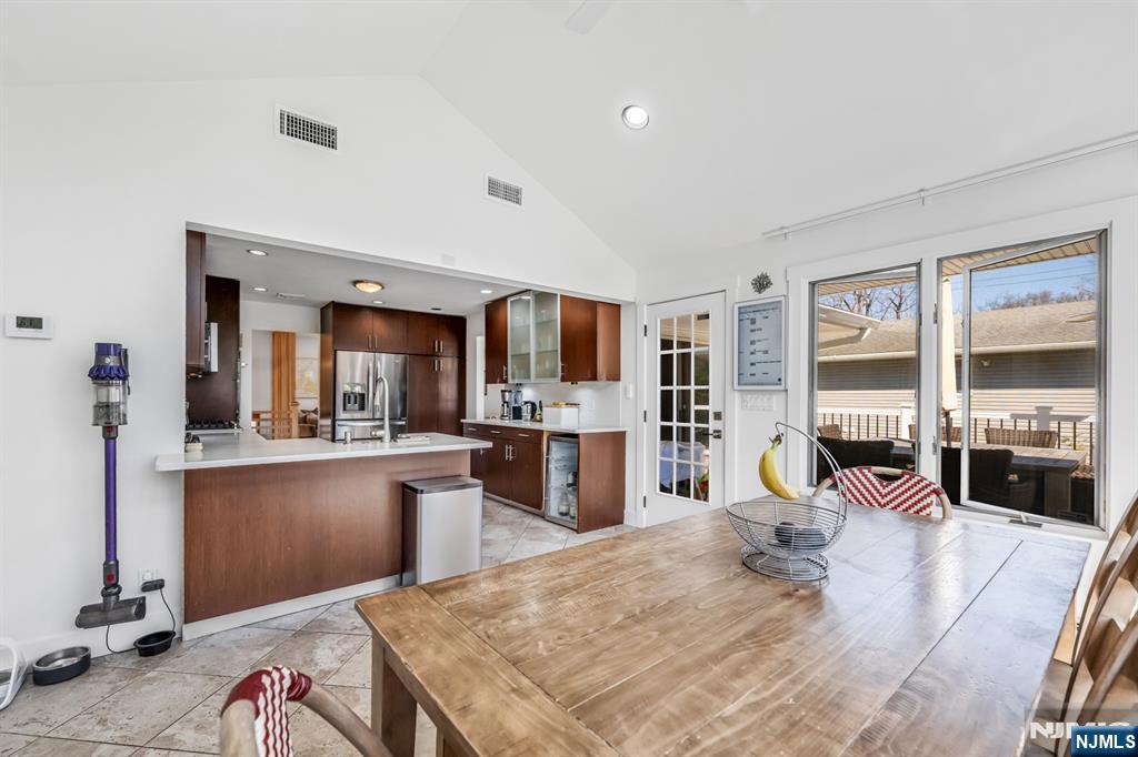 408 Chelsea Street Paramus, NJ 07652 - Photo 18 of 49