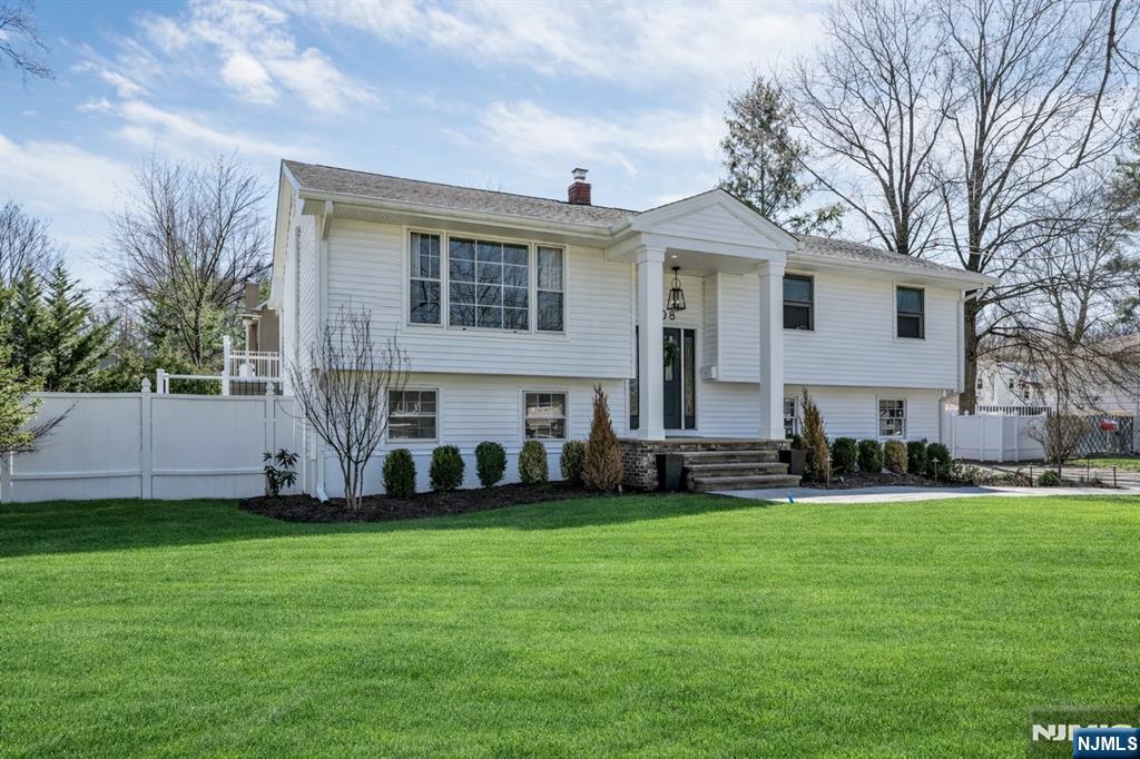 408 Chelsea Street Paramus, NJ 07652 - Photo 2 of 49