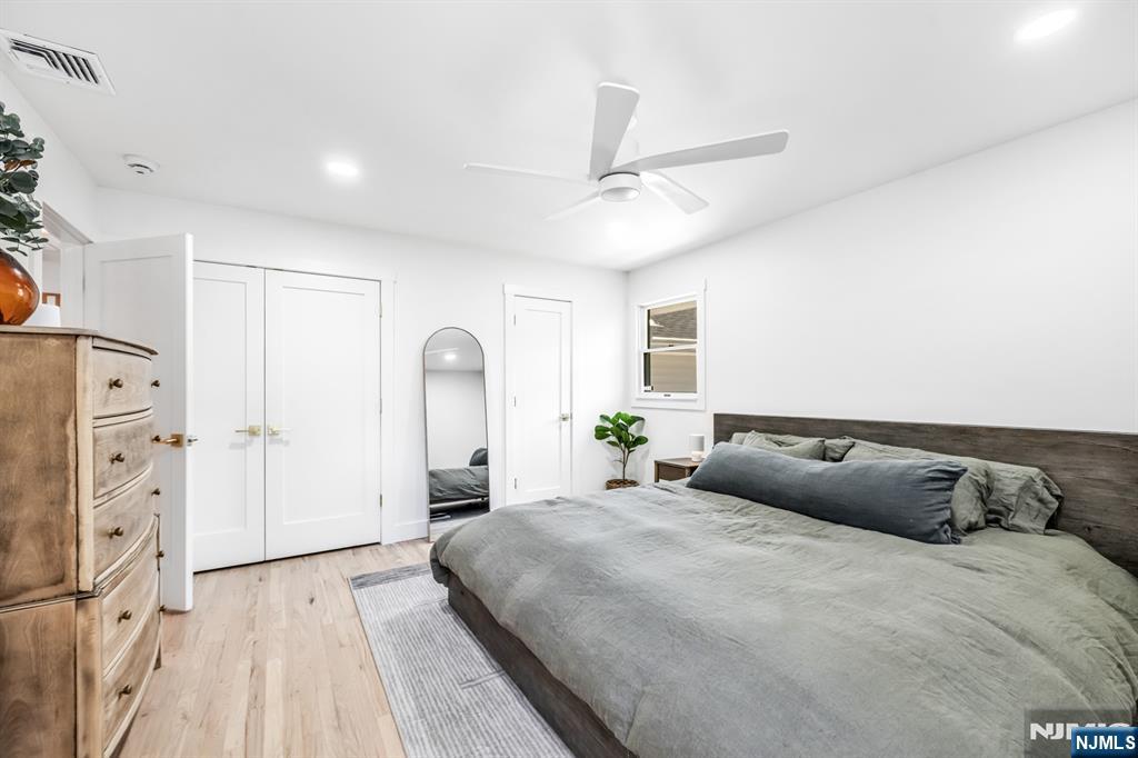 408 Chelsea Street Paramus, NJ 07652 - Photo 23 of 49