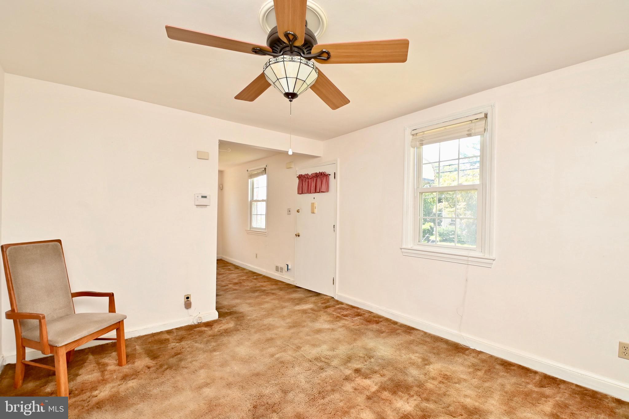 816 Chillum Road Hyattsville, MD 20783 - Photo 9 of 19 Dinning Room