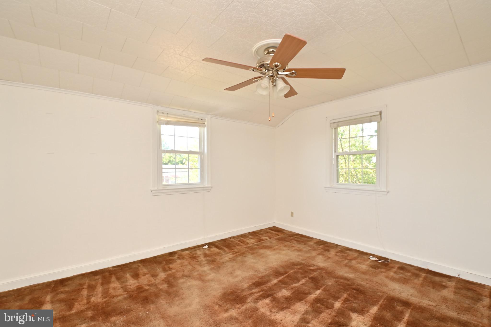 816 Chillum Road Hyattsville, MD 20783 - Photo 10 of 19 Master Bedroom