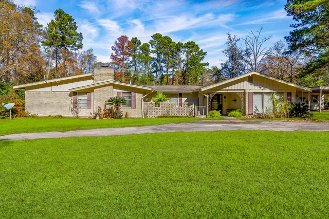 $319,900 | 433 West Laurelia Road, Corrigan, TX 75939