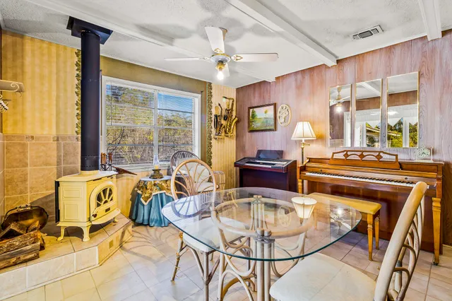 $319,900 | 433 West Laurelia Road, Corrigan, TX 75939