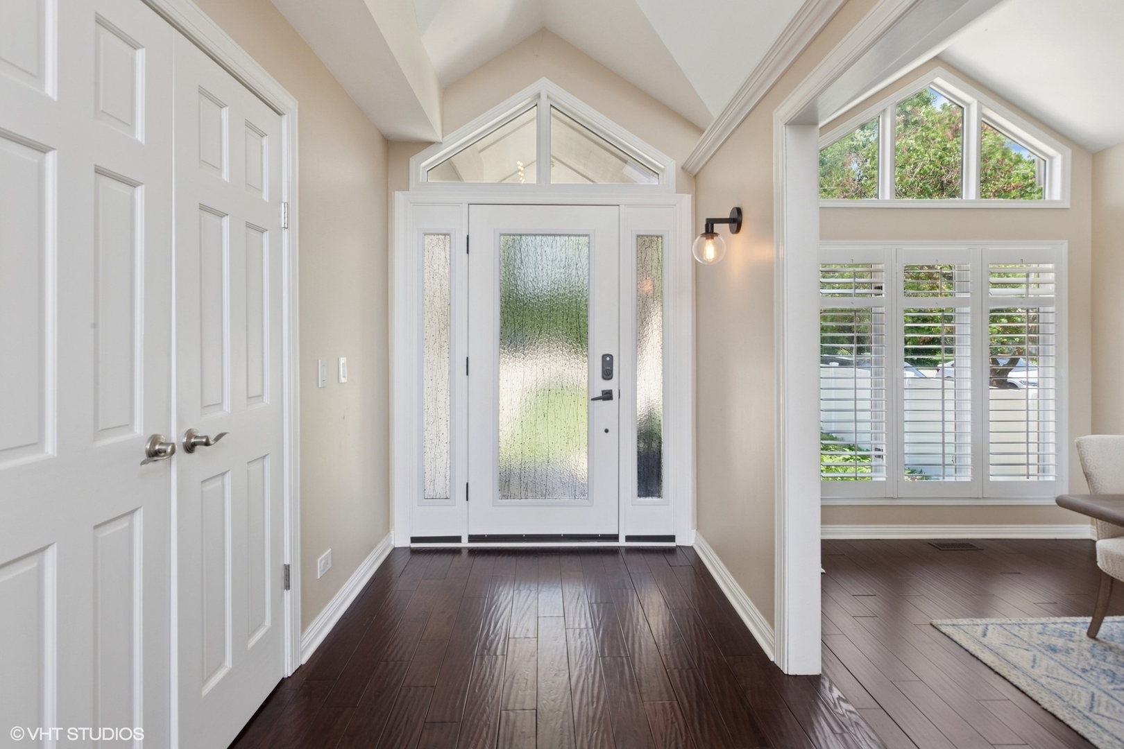 6-n142 Riverside Drive St. Charles, IL 60174 - Photo 4 of 47