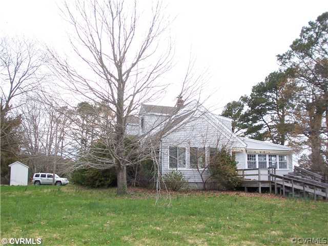 498 Cow Shed Road Lancaster, VA 22503 - Photo 7 of 12 View - Side view of house