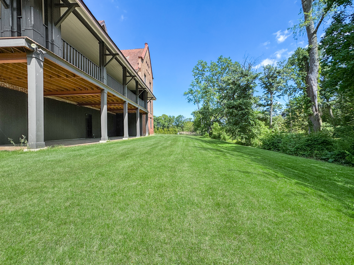 141 Loretto Court Wheaton, IL 60189 - Photo 40 of 46 a view of a house with a yard