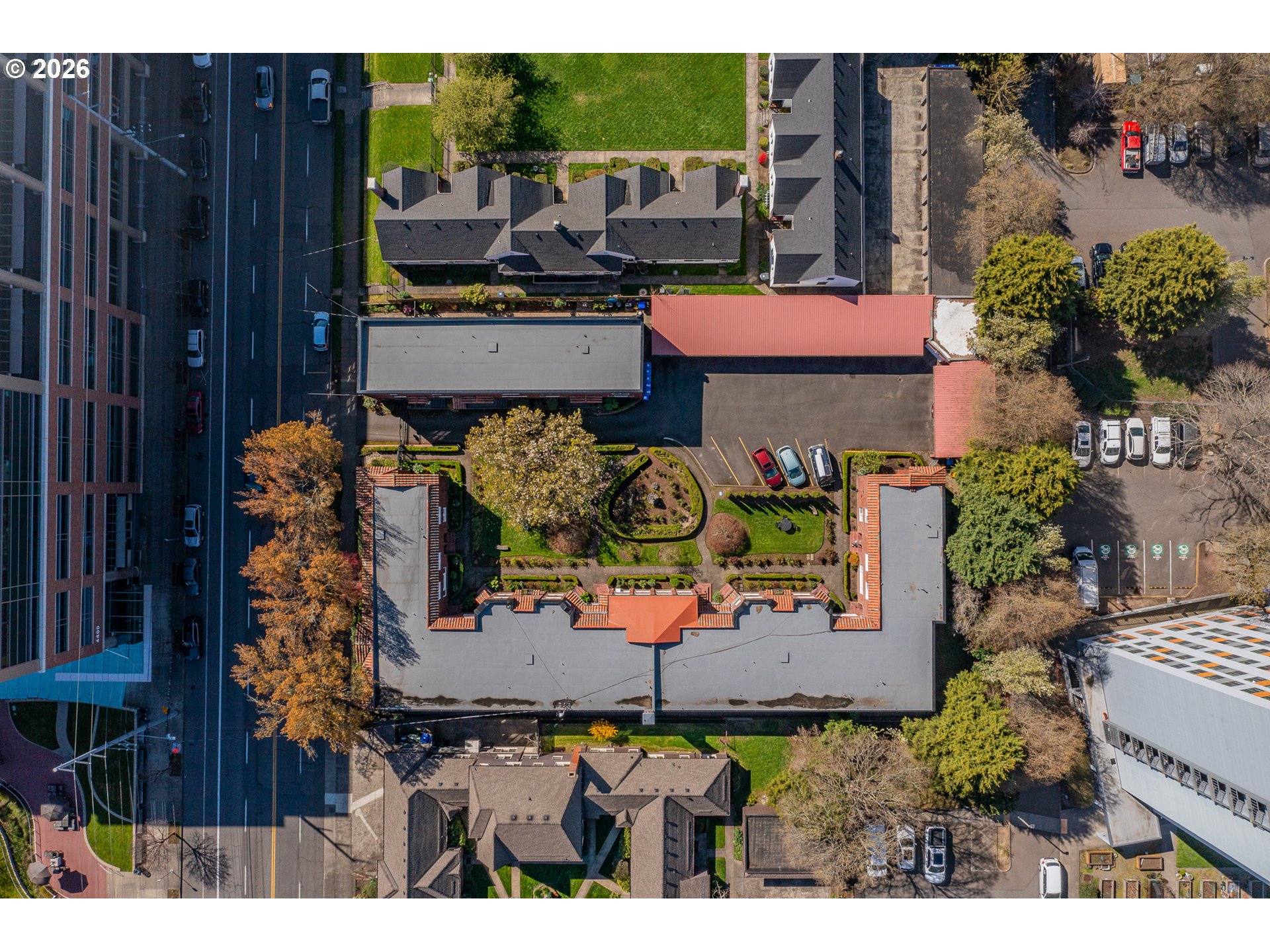 4341 Northeast Halsey Street, Unit 18 Portland, OR 97213 - Photo 26 of 32