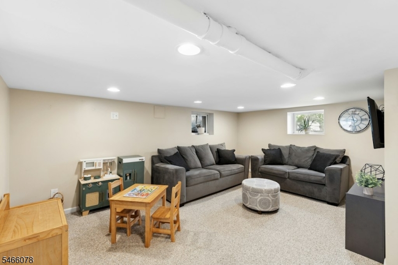 862 Dorian Road Westfield, NJ 07090 - Photo 31 of 38 Gallery Image 31