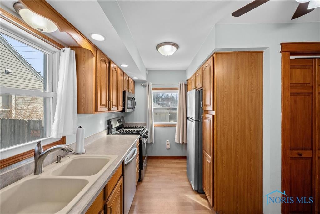 3756 Bellevue Road Toledo, OH 43613 - Photo 12 of 35 Gallery Image 12