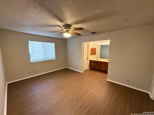 $1,595 | 6347 Scrub Jay, San Antonio, TX 78240