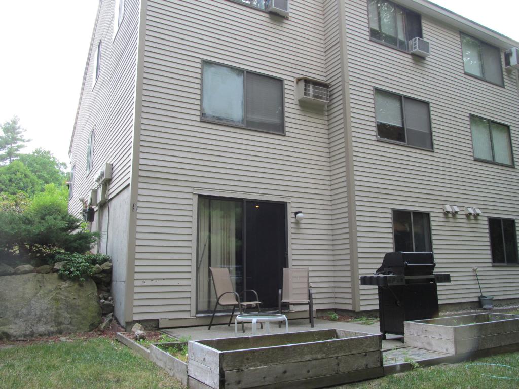 107 Indian Rock Road Merrimack, NH 03054 - Photo 18 of 23