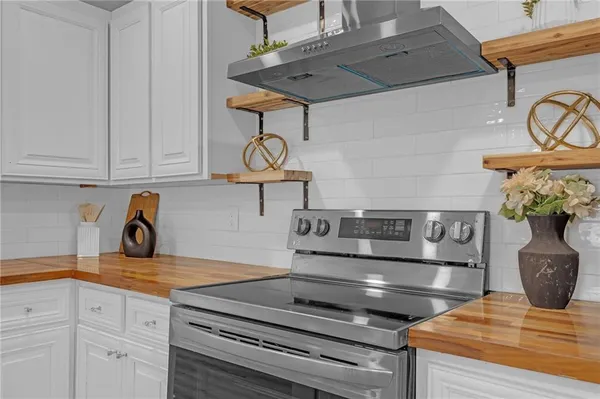 $499,900 | 860 Winnbrook Drive, Dacula, GA 30019