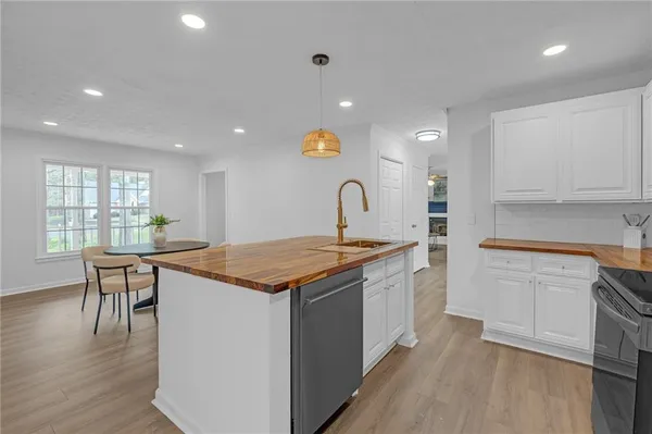 $499,900 | 860 Winnbrook Drive, Dacula, GA 30019