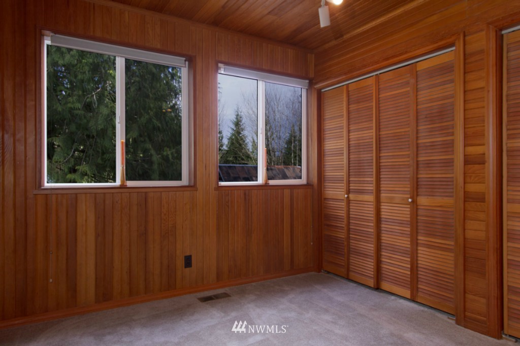 5122 Lake Alice Road Southeast Fall City, WA 98024 - Photo 12 of 24 Gallery Image 12