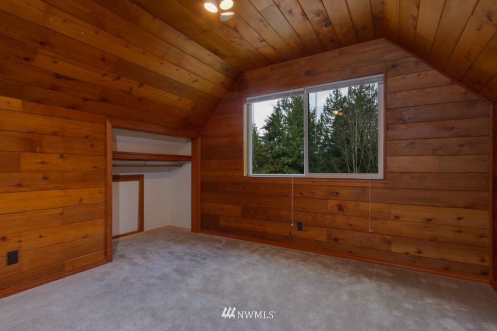 5122 Lake Alice Road Southeast Fall City, WA 98024 - Photo 13 of 24 Gallery Image 13