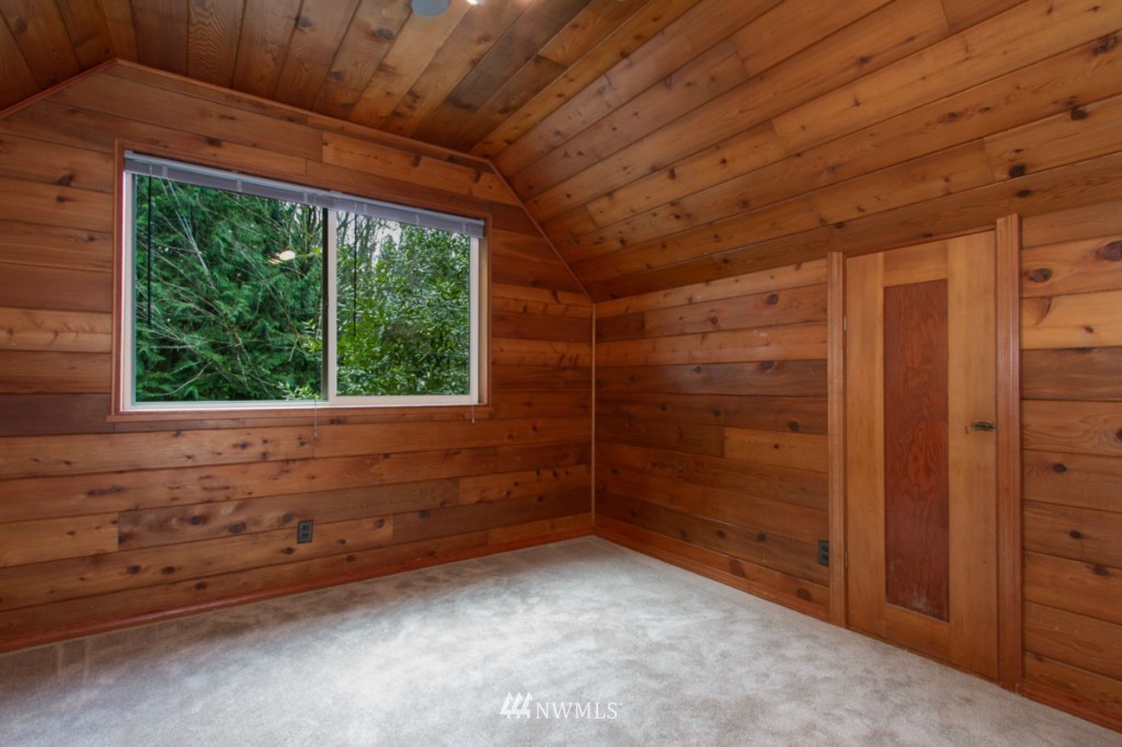 5122 Lake Alice Road Southeast Fall City, WA 98024 - Photo 16 of 24 Gallery Image 16