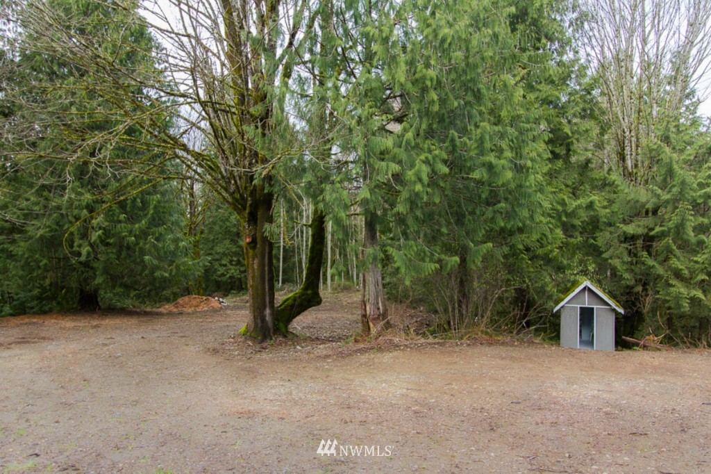 5122 Lake Alice Road Southeast Fall City, WA 98024 - Photo 22 of 24 Gallery Image 22