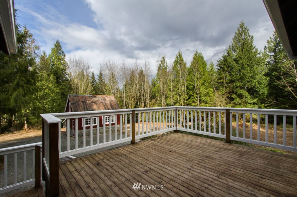 5122 Lake Alice Road Southeast Fall City, WA 98024 - Photo 5 of 24 Gallery Image 5