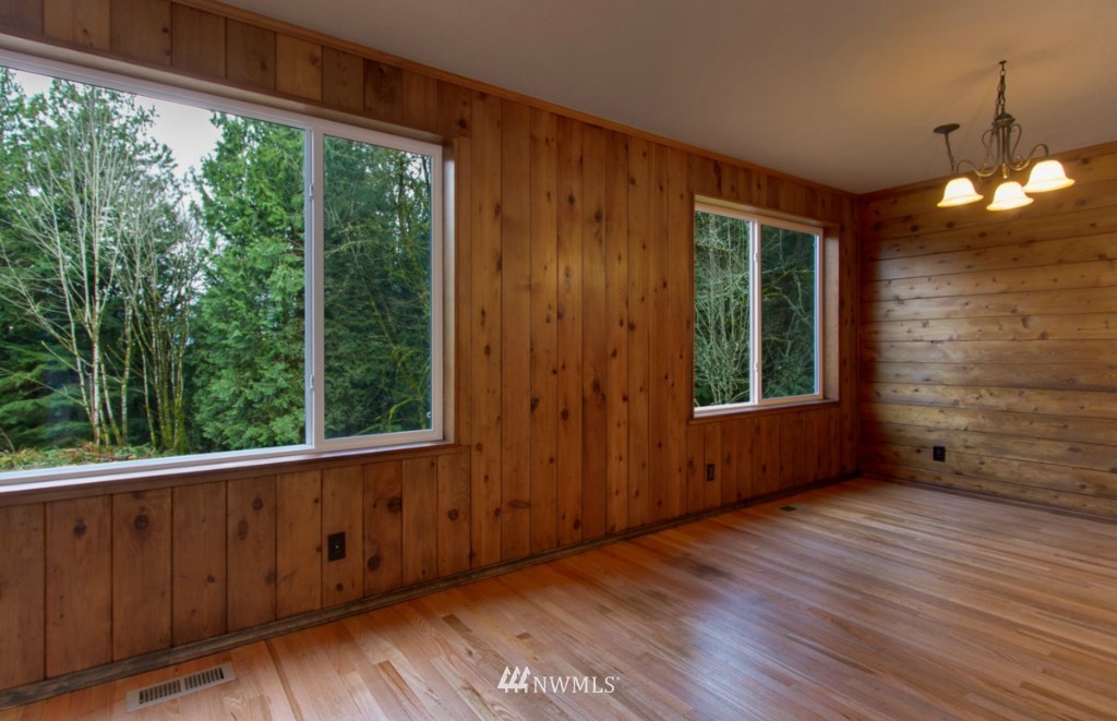 5122 Lake Alice Road Southeast Fall City, WA 98024 - Photo 8 of 24 Gallery Image 8
