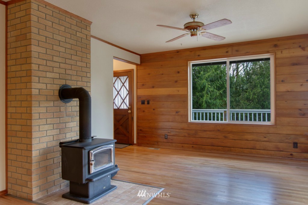 5122 Lake Alice Road Southeast Fall City, WA 98024 - Photo 9 of 24 Gallery Image 9