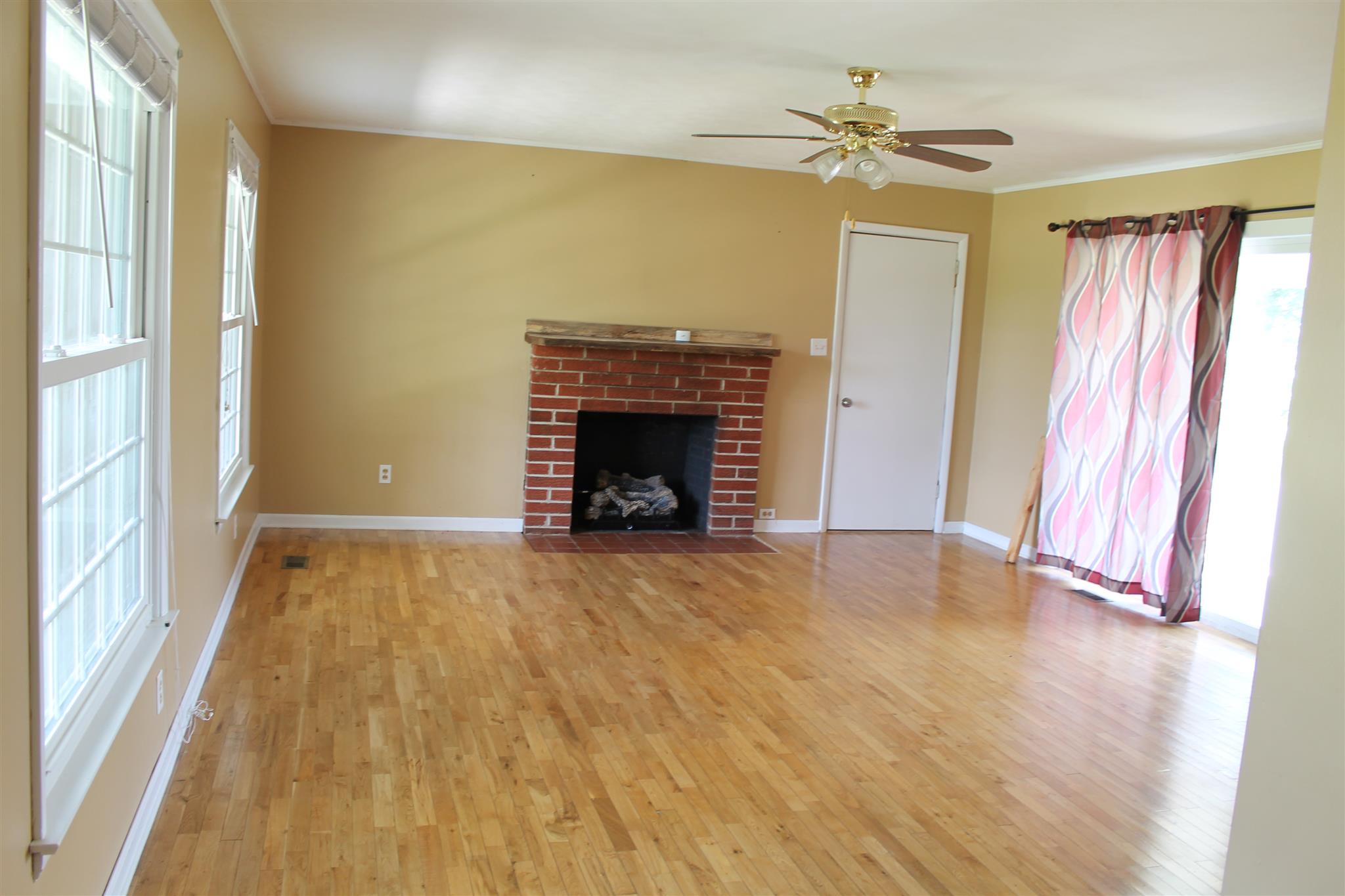 9961 Old Tullahoma Road Tullahoma, TN 37388 - Photo 3 of 12 Gallery Image 3