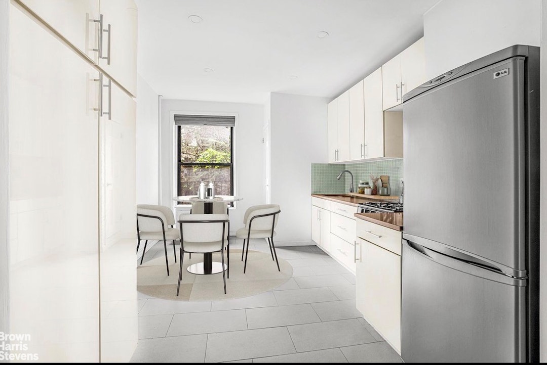 204 East 90th Street, Unit 4E Manhattan, NY 10128 - Photo 2 of 9 Gallery Image 2
