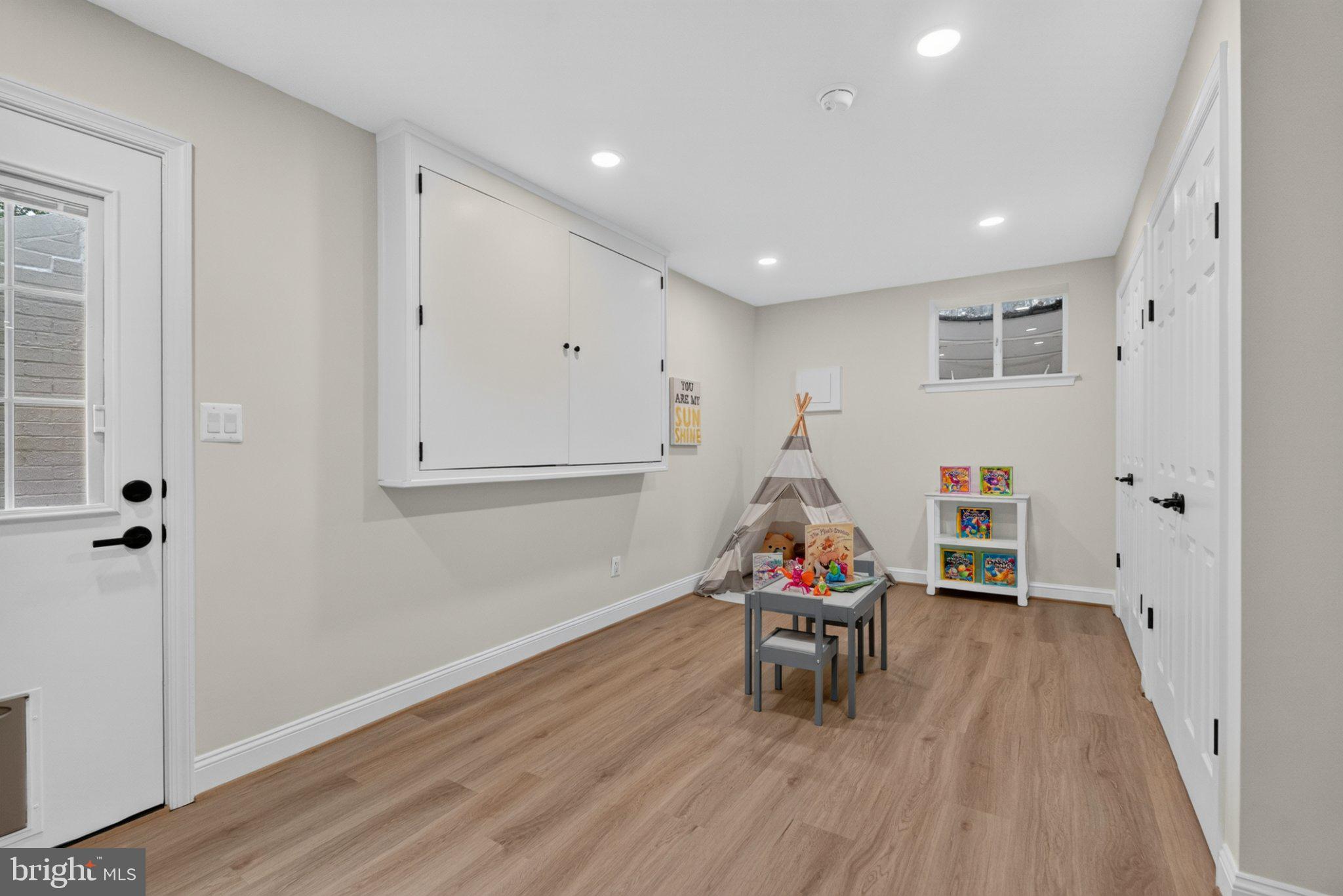 313 Vassar Road Alexandria, VA 22314 - Photo 39 of 58 Gallery Image 39