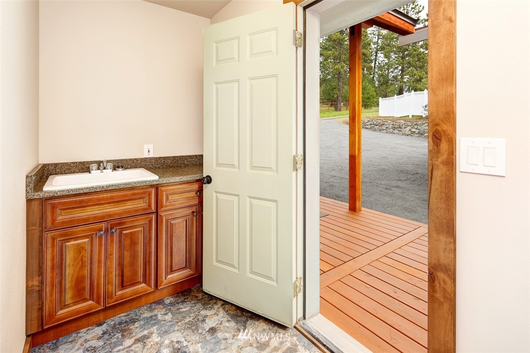 1110 White Road Cle Elum, WA 98922 - Photo 19 of 25 Gallery Image 19
