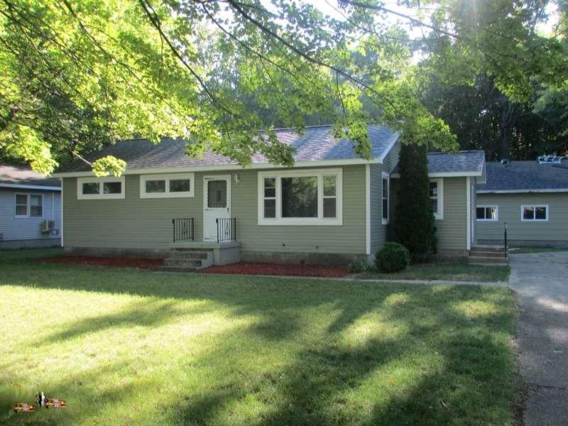 1220 South Walker Road Muskegon, MI 49442 - Photo 1 of 15 IMG_1569-800