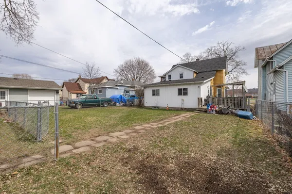 $244,900 | 1611 Charles Street, Unit 1613, La Crosse, WI 54603