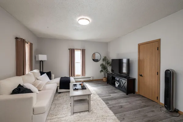 $244,900 | 1611 Charles Street, Unit 1613, La Crosse, WI 54603