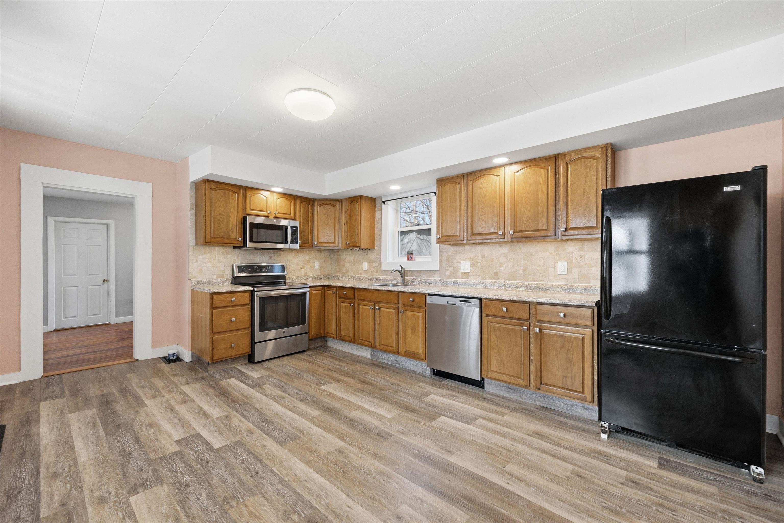 7 West Street Tilton, NH 03276 - Photo 31 of 59
