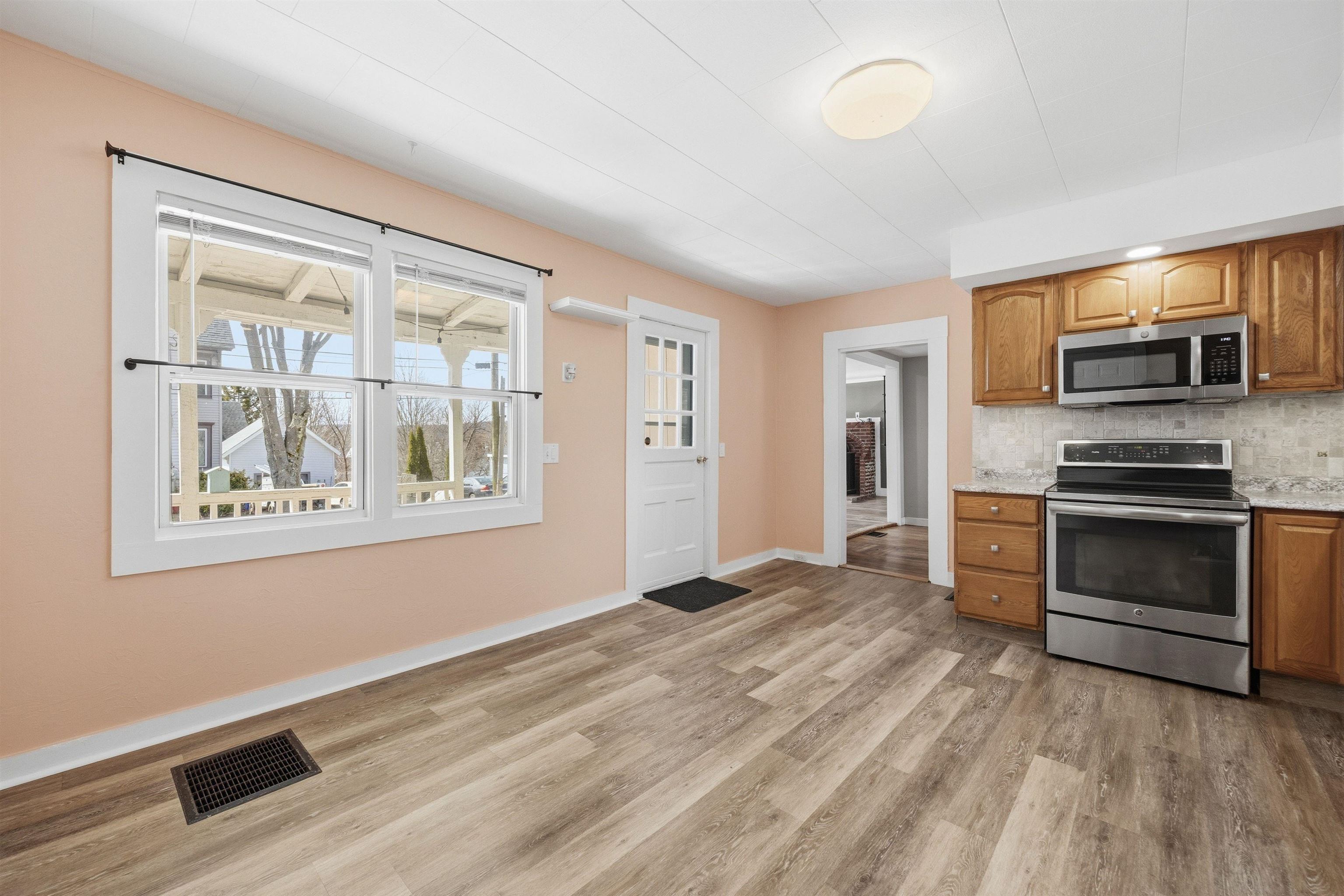 7 West Street Tilton, NH 03276 - Photo 34 of 59