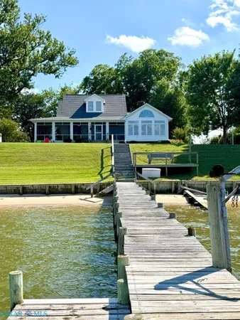 $895,000 | 378 Cottage Row, Center Cross, VA 22437