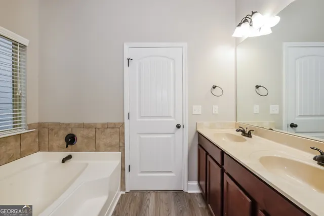 $2,290 | 4944 Longview Run, Decatur, GA 30035