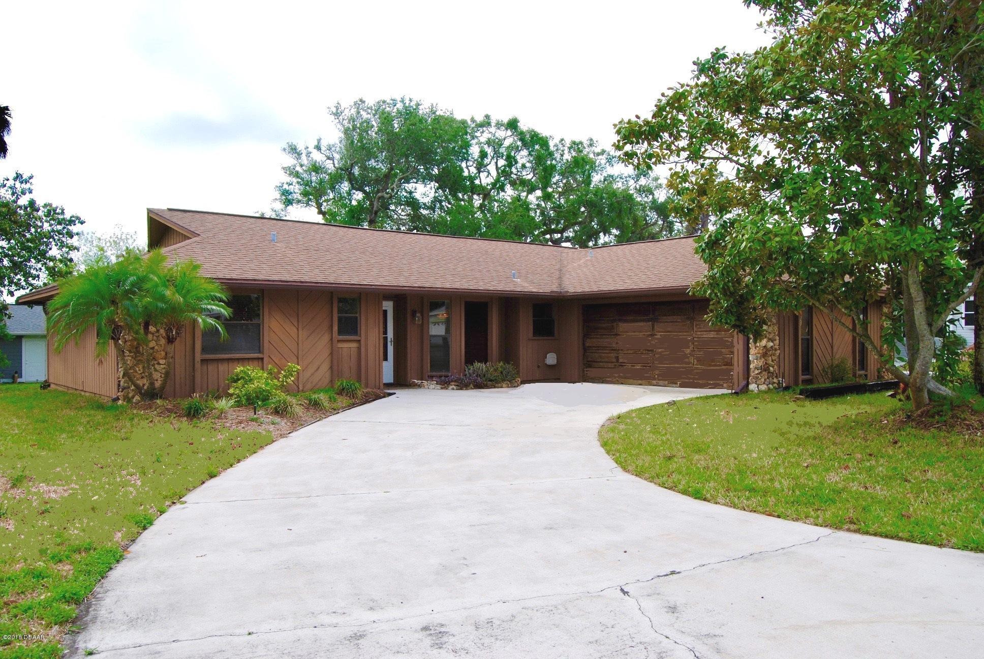2131 South Riverside Drive Edgewater, FL 32141 - Photo 1 of 34 FrontNew