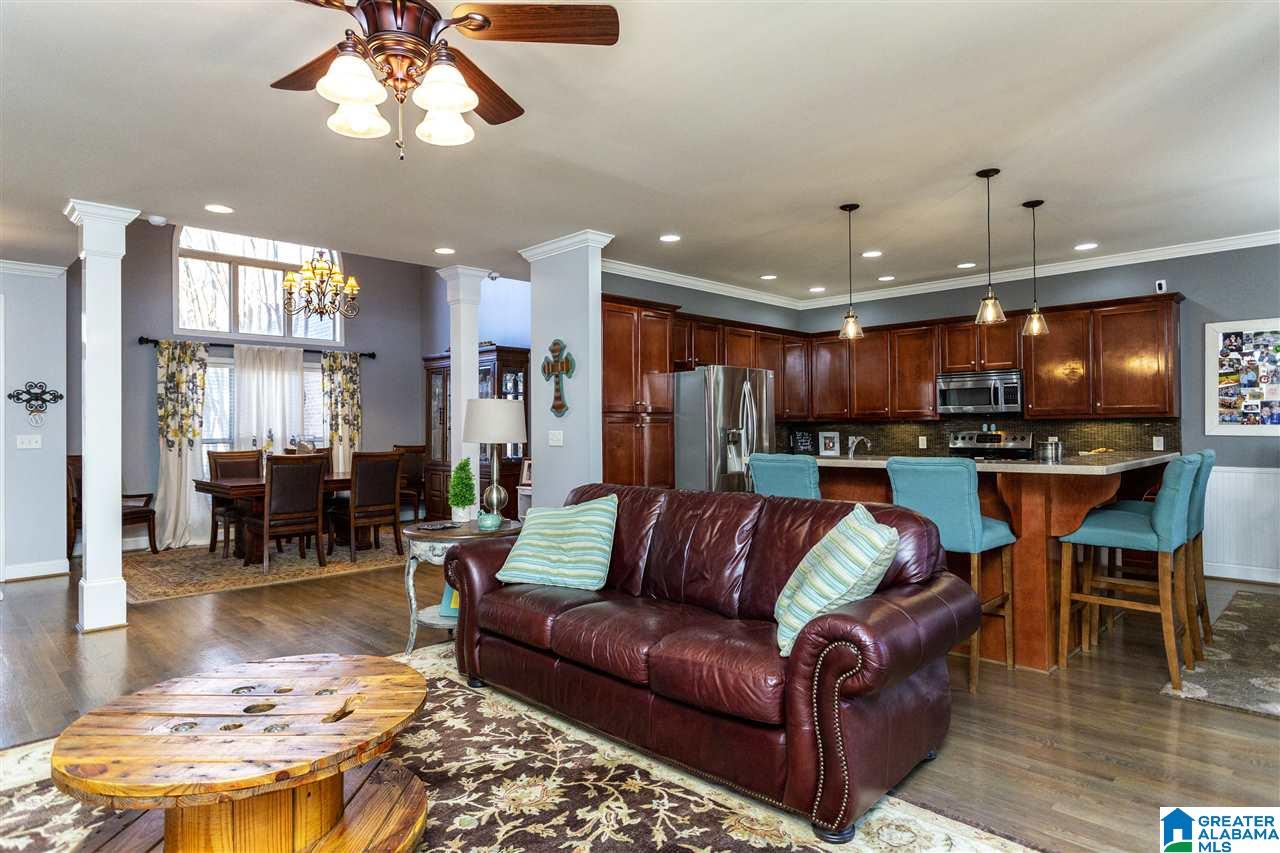 195 Highland Boulevard Riverside, AL 35135 - Photo 7 of 37