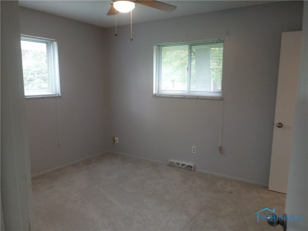 1533 Cherry Valley Road Toledo, OH 43607 - Photo 10 of 14 Gallery Image 10