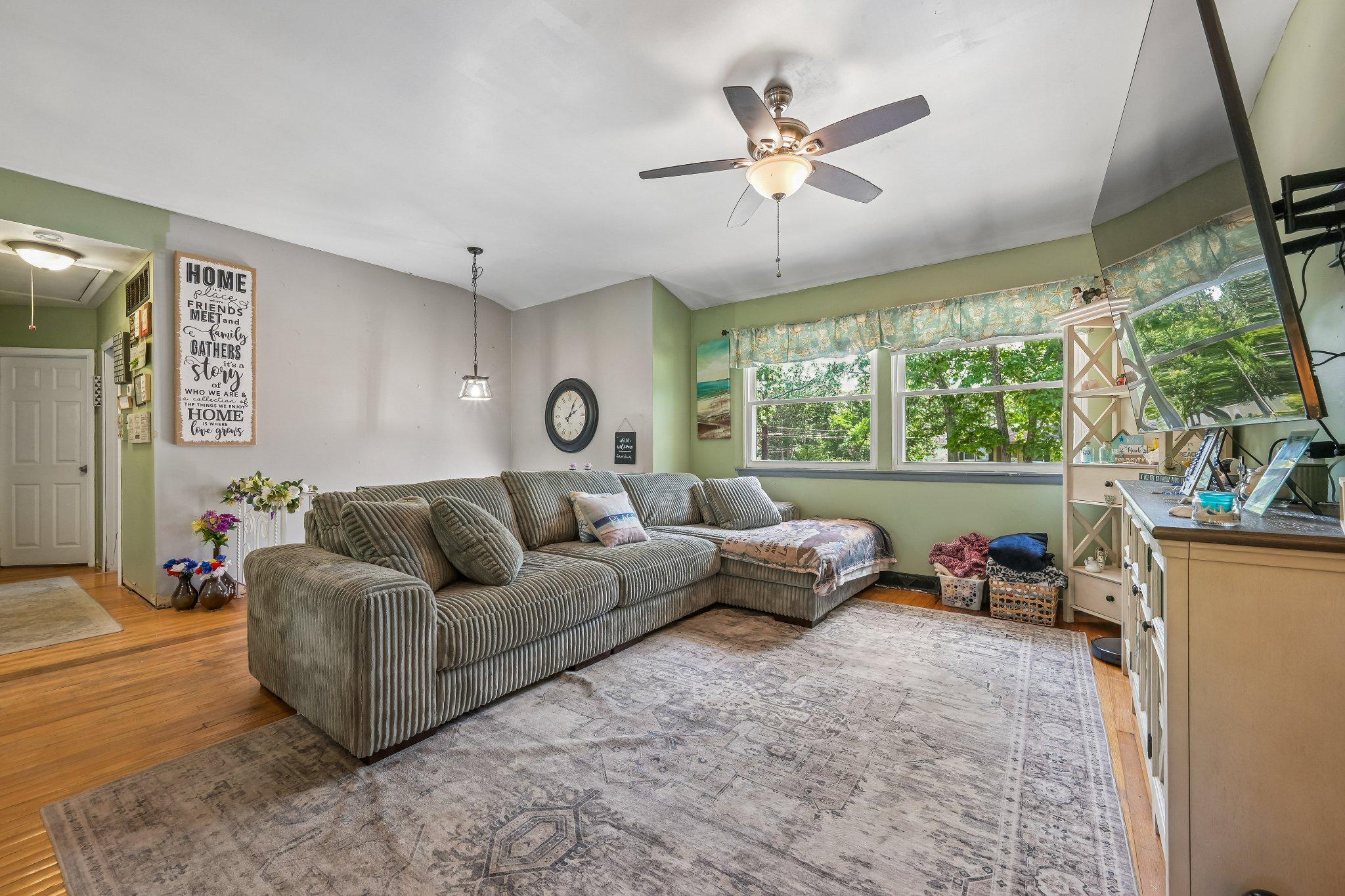 603 New Jersey Road Browns Mills, NJ 08015 - Photo 5 of 28 Cozy living space with natural light