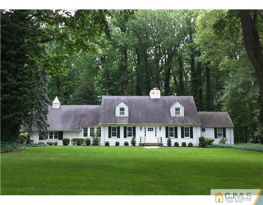 13 Southfield Road Edison, NJ 08820 - Photo 1 of 15