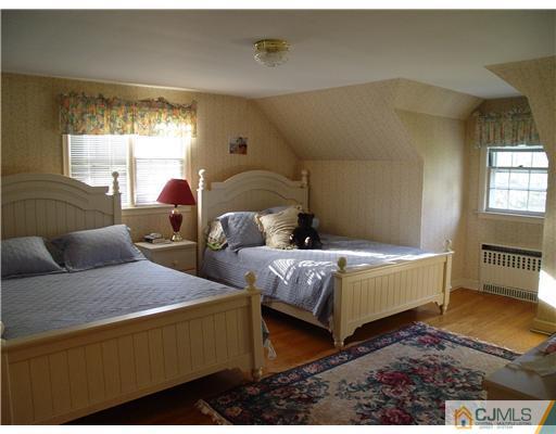 13 Southfield Road Edison, NJ 08820 - Photo 14 of 15