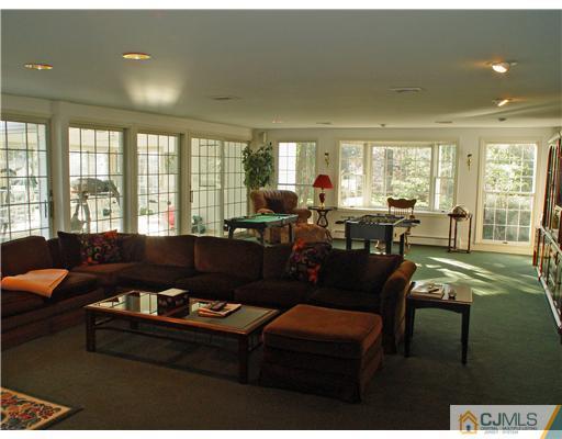 13 Southfield Road Edison, NJ 08820 - Photo 8 of 15